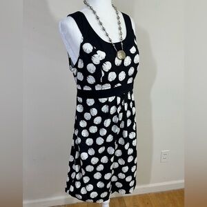 Motherhood Maternity sz lg dress in black and white semi dressy